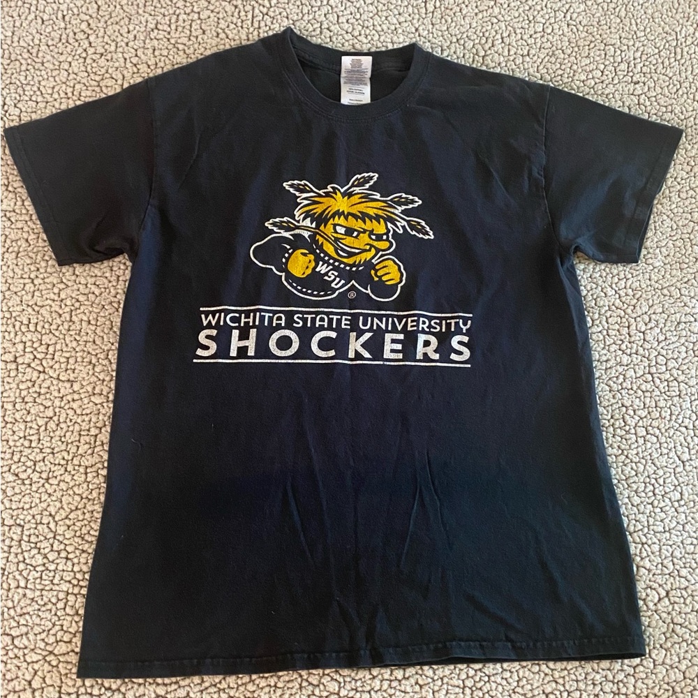 Wichita State University Shocker Men’s Fit Size Medium Black Unisex T-Shirt WSU